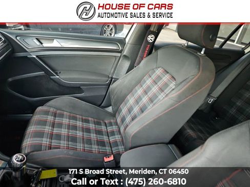 Used 2018 Volkswagen GTI SE image 37