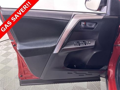 Used 2016 Toyota RAV4 LE image 23