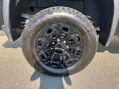 Used 2022 Chevrolet Silverado 2500 LTZ w/ LTZ Plus Package image 24