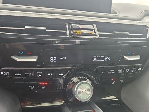 Certified 2023 Acura MDX SH-AWD w/ Technology Package image 18