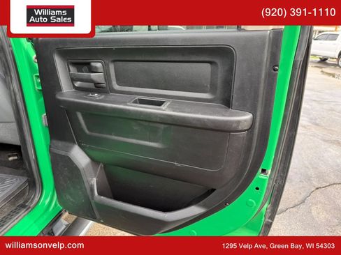 Used 2017 RAM 2500 Tradesman w/ Chrome Appearance Group AWD/4WD image 14