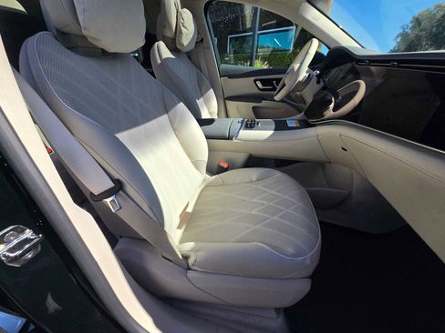 New 2026 Mercedes-Benz EQS 550 4MATIC SUV image 12