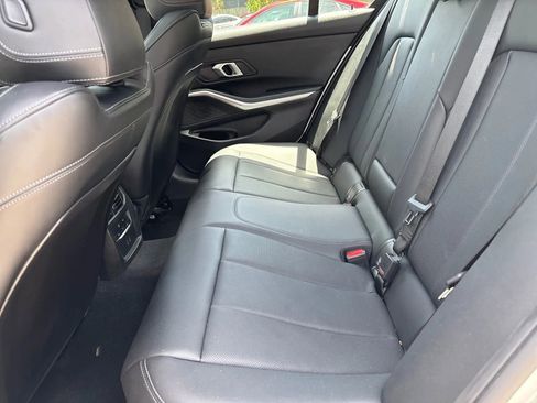 Used 2025 BMW 330i Sedan w/ Convenience Package RWD image 11