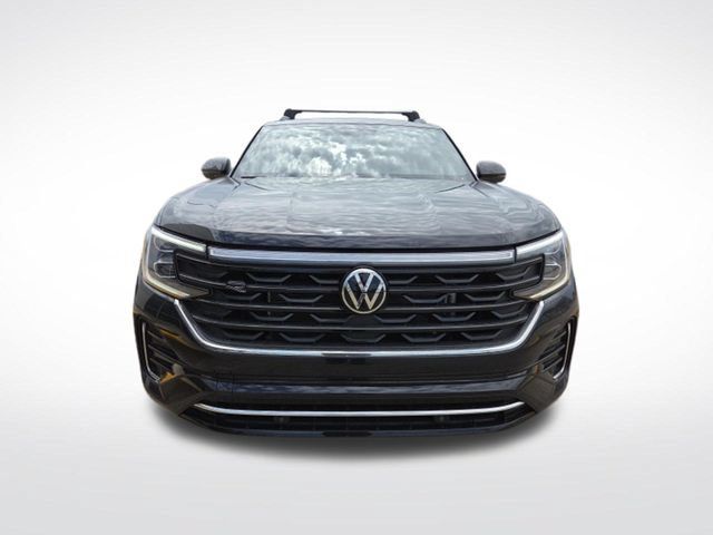 Used 2024 Volkswagen Atlas Cross Sport SEL R-Line AWD/4WD image 2