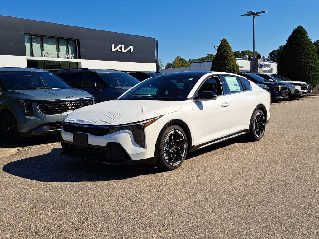 New 2026 Kia K4 GT-Line Turbo FWD image 1