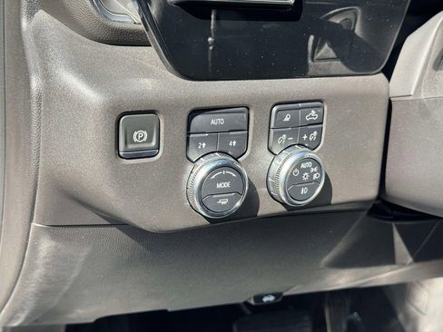 Used 2024 GMC Sierra 1500 SLT w/ SLT Premium Package image 29