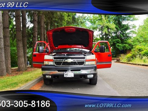 Used 2007 Chevrolet Silverado 2500 LT w/ Onstar Plus Package AWD/4WD image 28