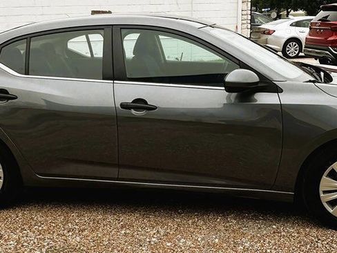 Used 2024 Nissan Sentra S FWD image 8