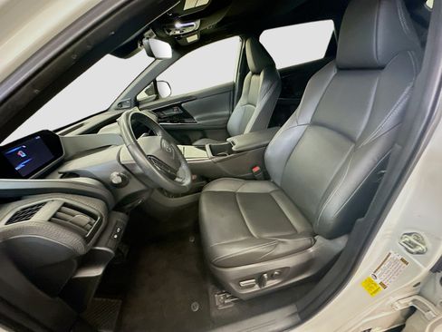 Used 2023 Toyota bZ4X AWD w/ Weather Package image 13