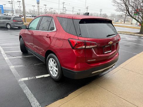 Used 2023 Chevrolet Equinox LT image 3