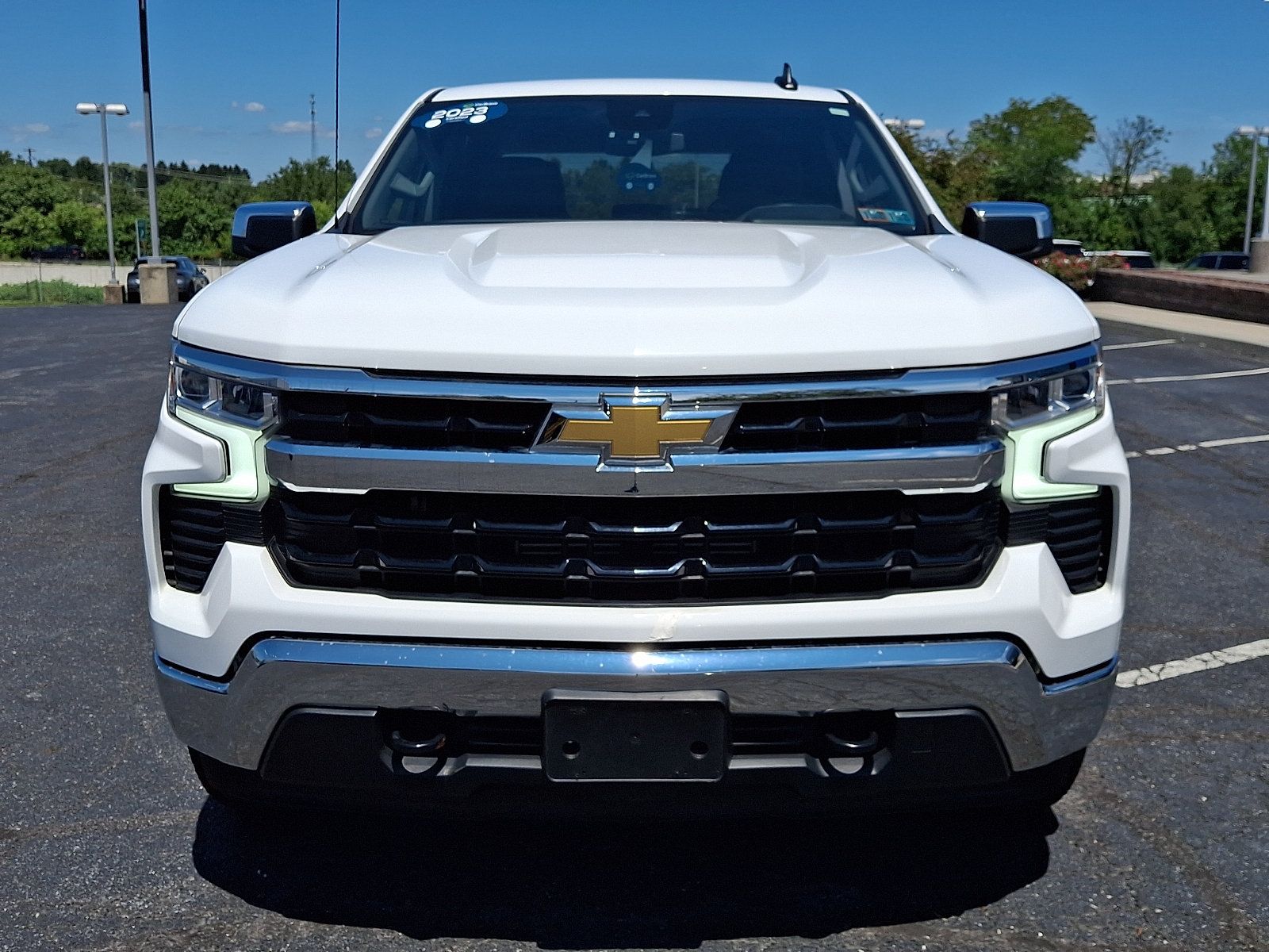 Certified 2023 Chevrolet Silverado 1500 LT AWD/4WD image 2