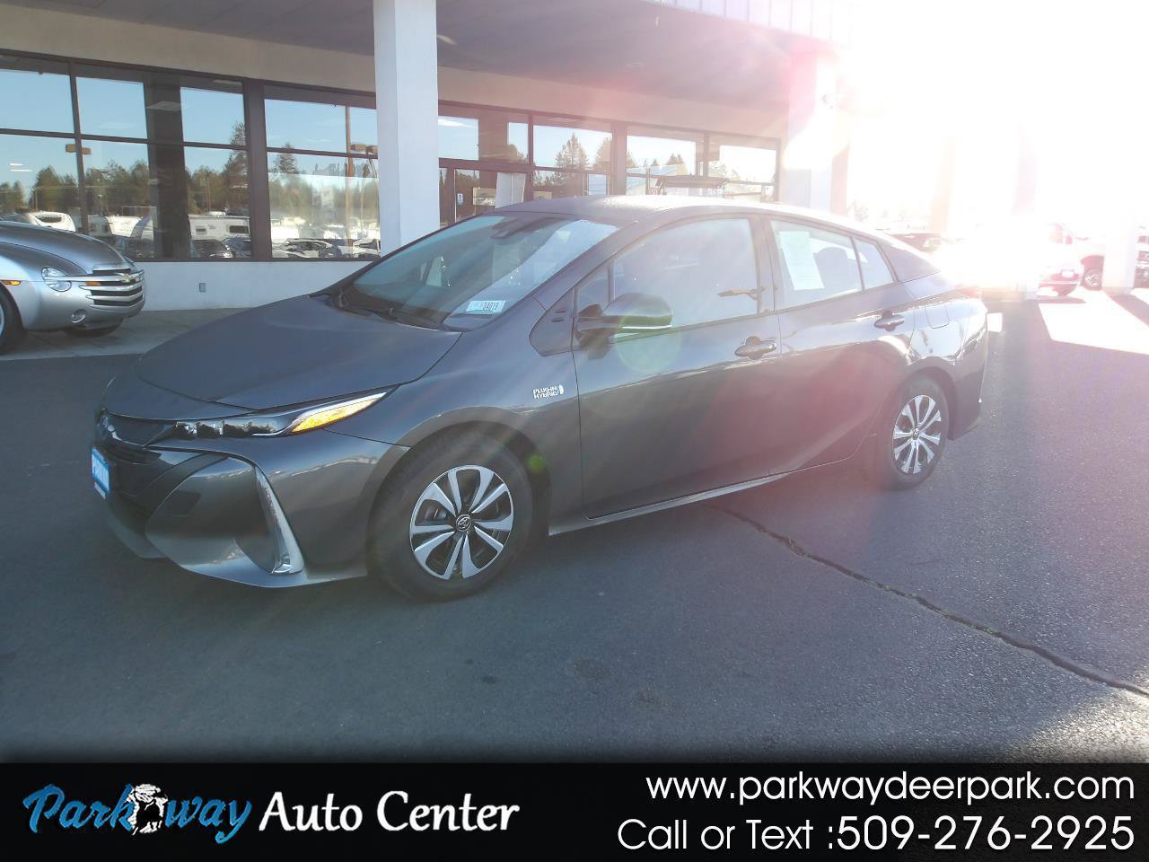 Used 2018 Toyota Prius Prime Premium FWD image 1