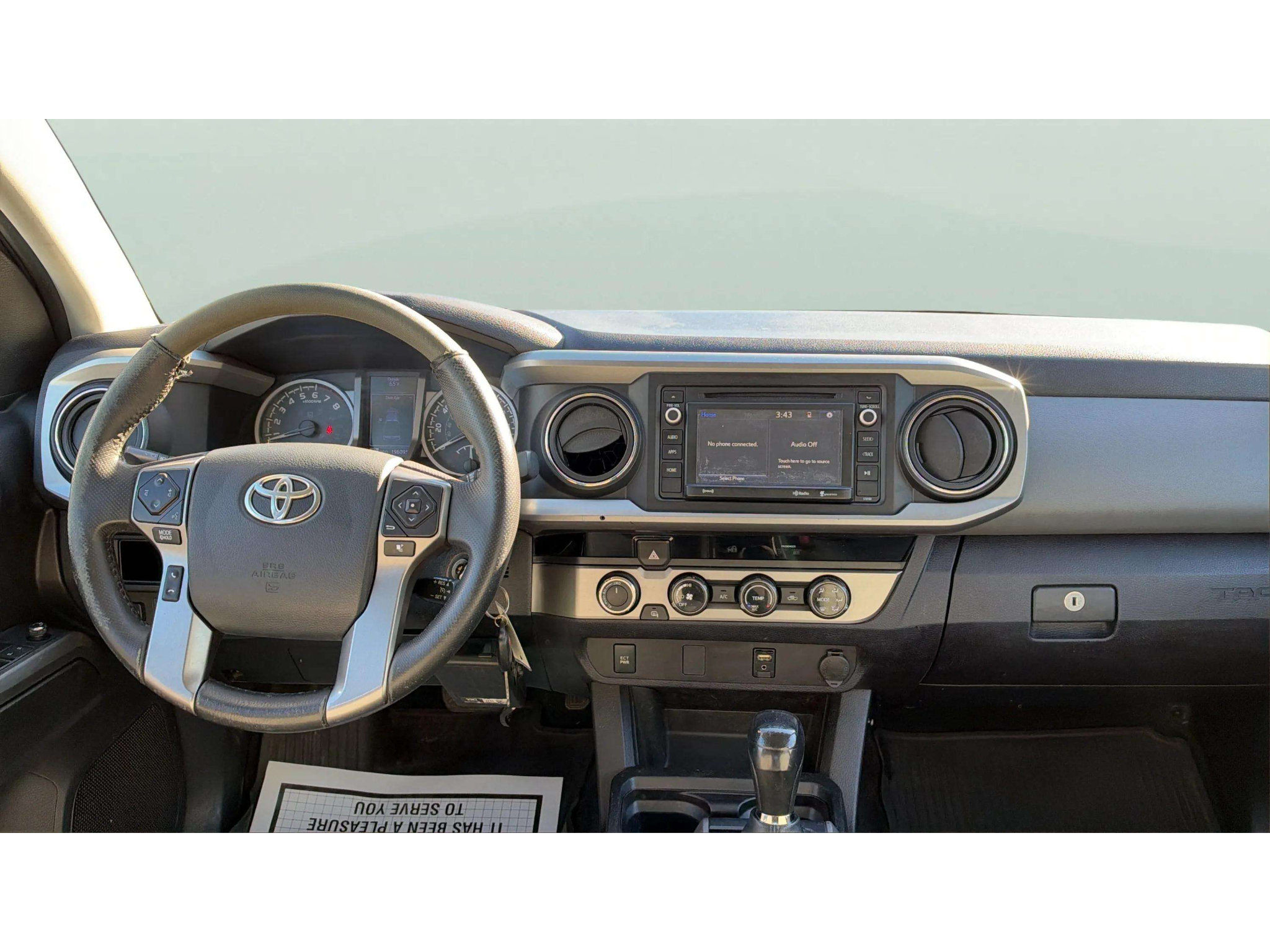 Used 2017 Toyota Tacoma SR5 w/ Tow Package AWD/4WD image 14