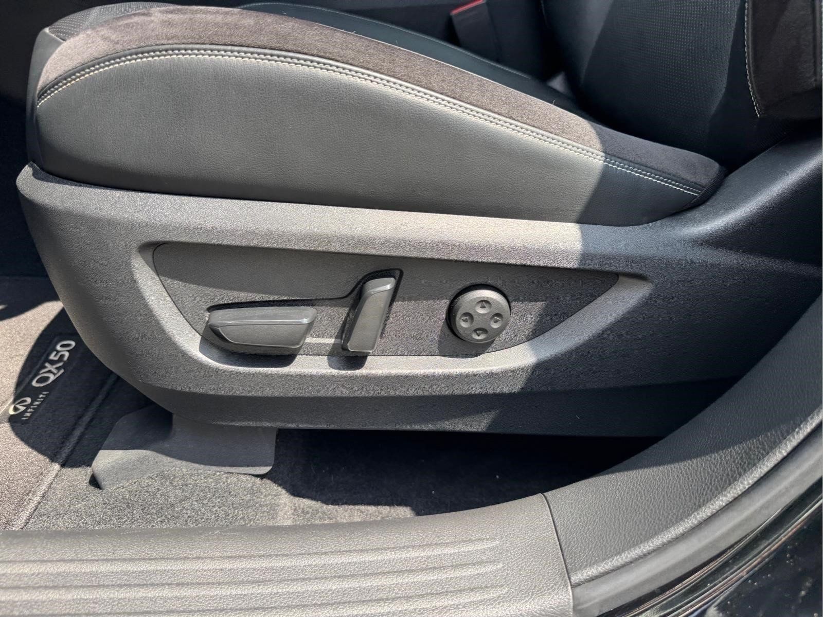 Used 2024 INFINITI QX50 Sport FWD image 18