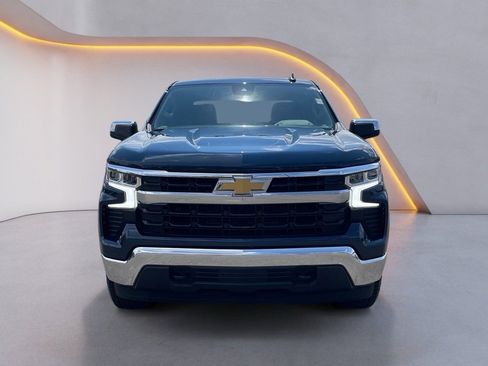 Used 2022 Chevrolet Silverado 1500 LT image 2