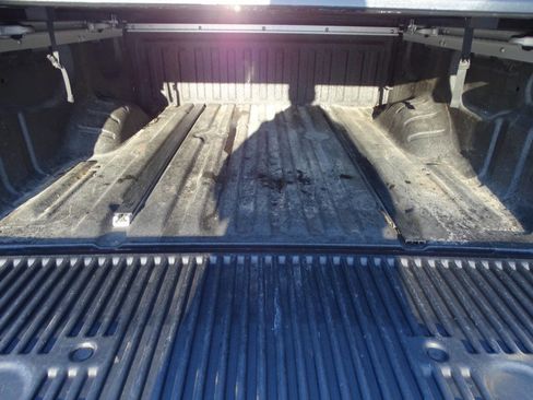 Used 2017 Nissan Titan Platinum Reserve image 51