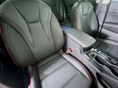 Used 2023 Buick Envision Essence w/ Sport Touring Package AWD/4WD image 27