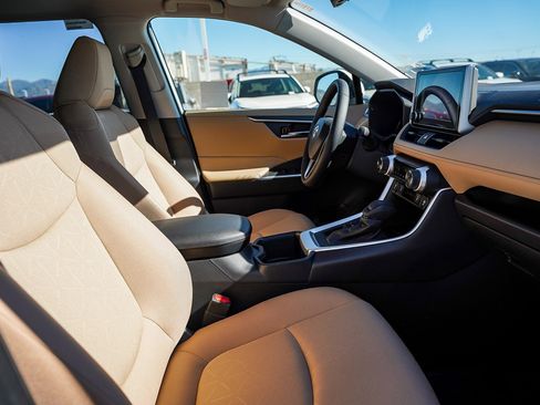 New 2025 Toyota RAV4 XLE image 20
