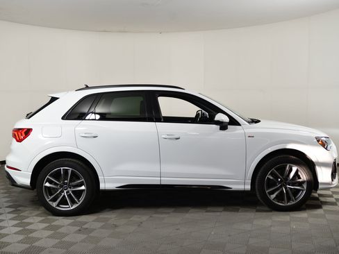 Used 2023 Audi Q3 2.0T Premium Plus image 7