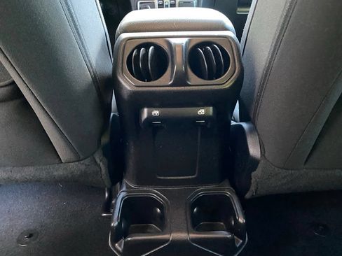 Used 2020 Jeep Wrangler Unlimited Sport S AWD/4WD image 28