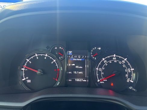 Certified 2023 Toyota 4Runner SR5 Premium image 11