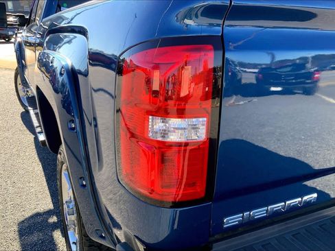 Used 2016 GMC Sierra 2500 Denali w/ Duramax Plus Package image 27