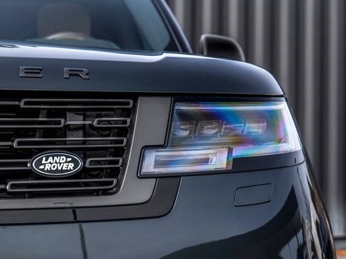 New 2026 Land Rover Range Rover Long Wheelbase SE AWD/4WD image 6