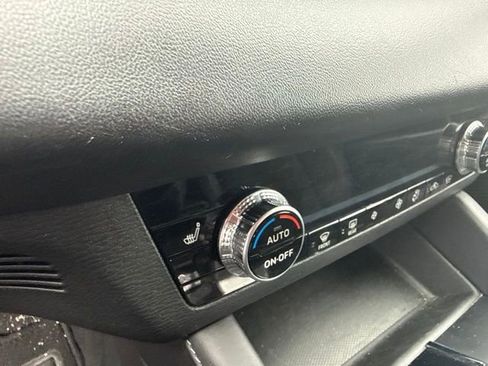 Used 2023 Mitsubishi Outlander SE AWD/4WD image 13
