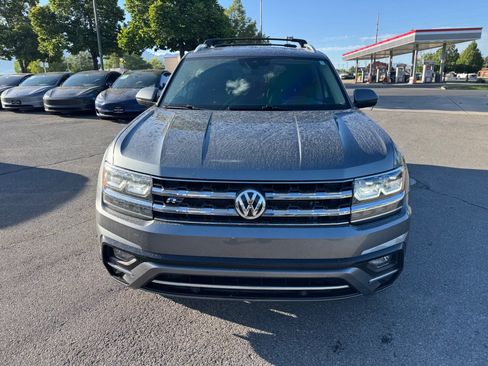Used 2019 Volkswagen Atlas SEL R-Line AWD/4WD image 8