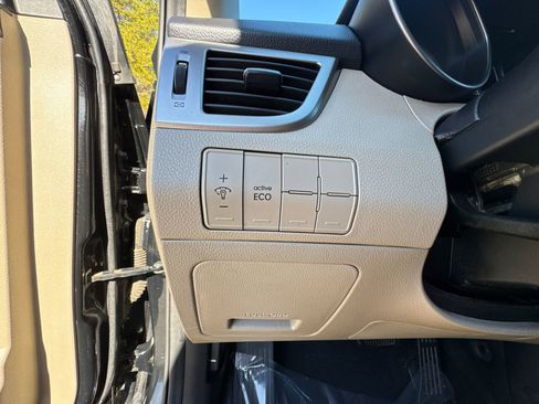 Used 2016 Hyundai Elantra GT image 26