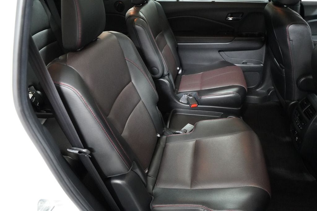 Used 2022 Honda Pilot Black Edition image 30