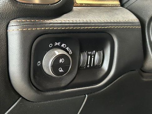 Used 2024 RAM 2500 Limited image 61