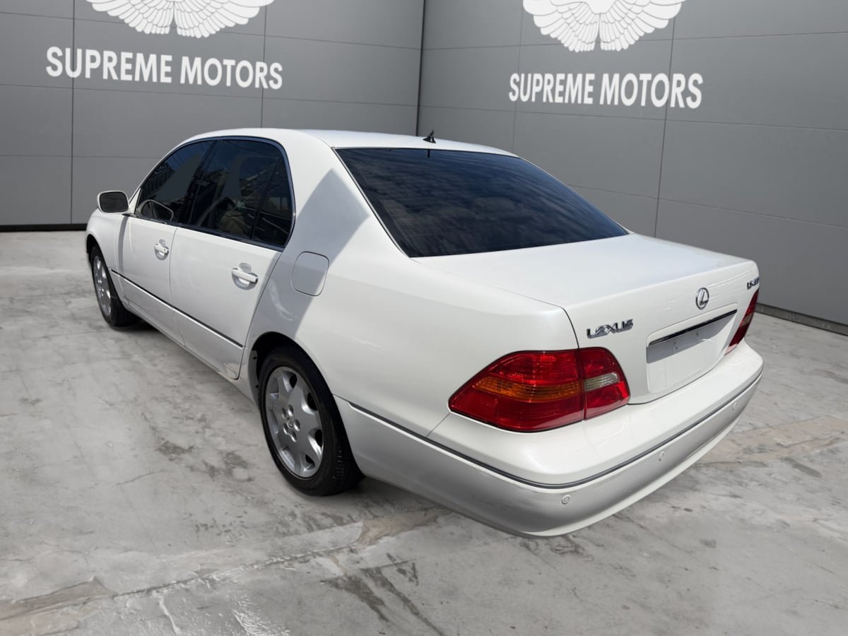 Used 2003 Lexus LS 430 RWD image 3