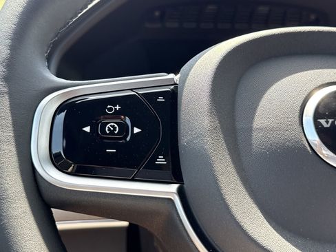 New 2026 Volvo XC90 T8 Ultra w/ Protection Package Premier image 24