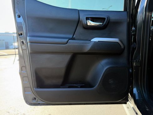 Used 2023 Toyota Tacoma Limited image 14