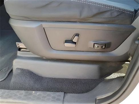 Used 2023 RAM 2500 Big Horn w/ Level 1 Equipment Group image 13