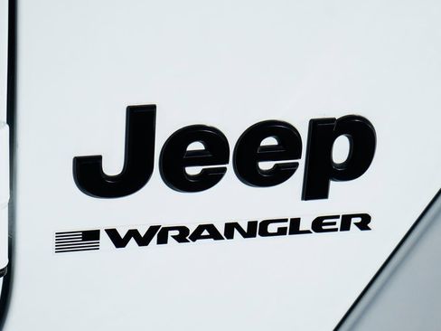 Used 2023 Jeep Wrangler Sahara image 49