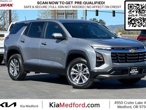 Used 2025 Chevrolet Equinox LT image 1