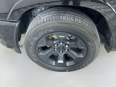 Used 2025 RAM 1500 Big Horn image 30