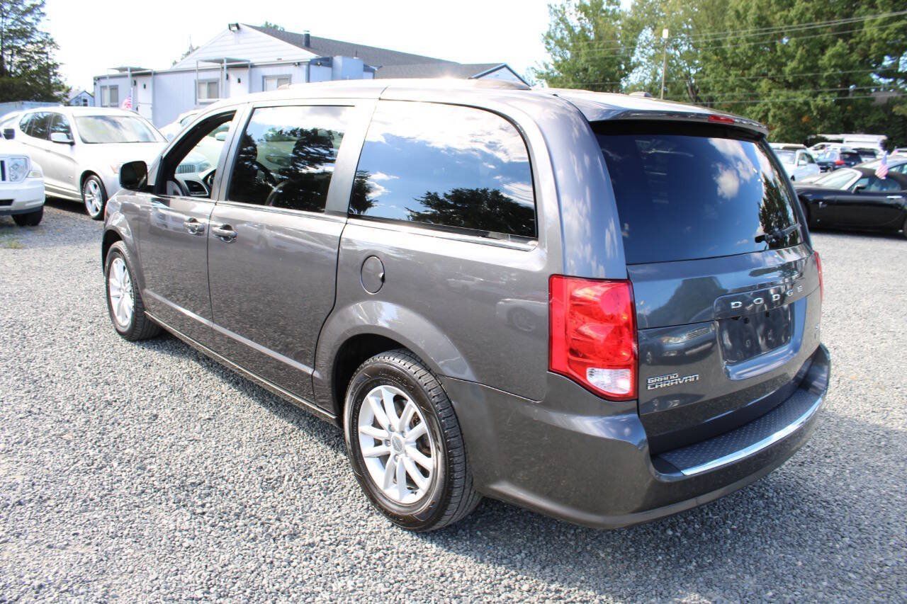 Used 2018 Dodge Grand Caravan SXT FWD image 9