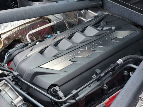 Used 2024 Chevrolet Corvette Stingray w/ Z51 Performance Package image 27