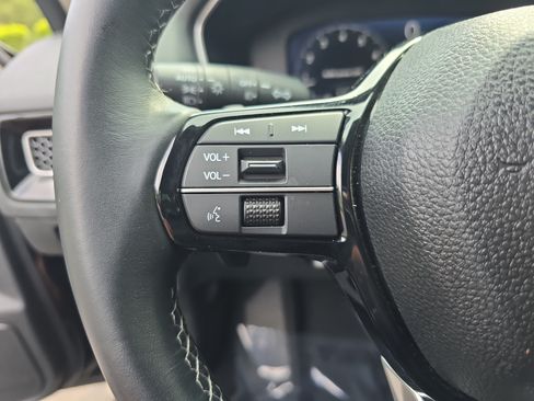 Used 2023 Honda Civic Touring image 16