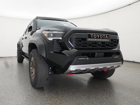 New 2025 Toyota Tacoma Trailhunter image 31