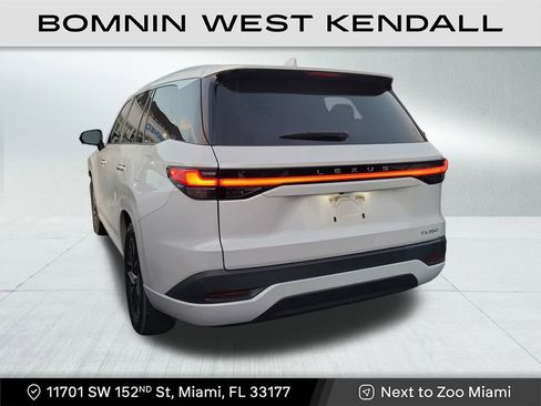 Used 2024 Lexus TX 350 FWD image 3