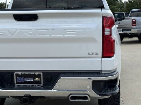 Used 2025 Chevrolet Silverado 1500 LTZ AWD/4WD image 7