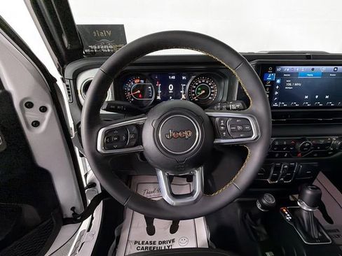 Used 2024 Jeep Wrangler Sahara AWD/4WD image 11