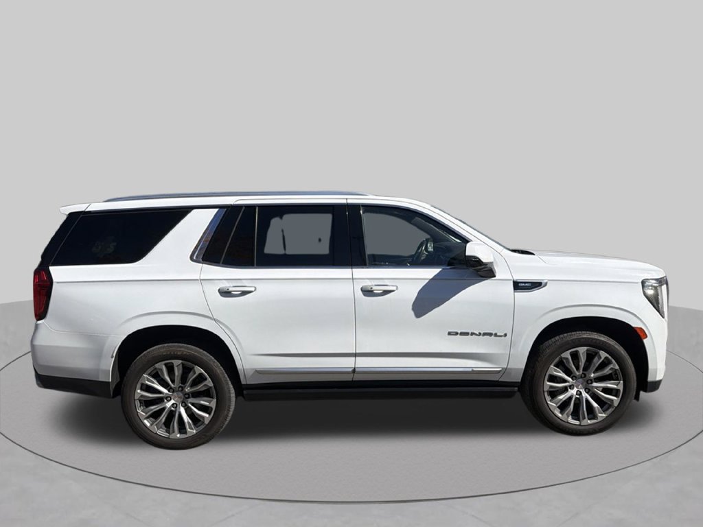 Used 2021 GMC Yukon Denali w/ Denali Premium Package RWD image 4