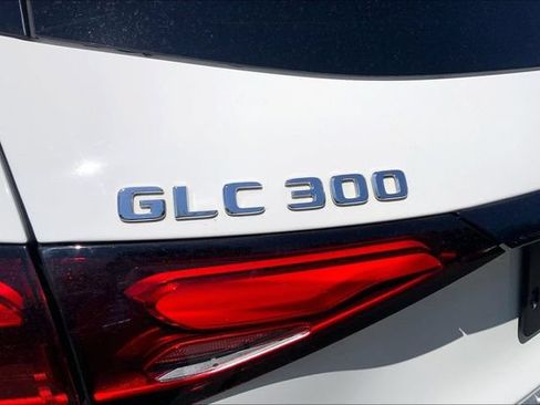 Used 2023 Mercedes-Benz GLC 300 4MATIC image 8