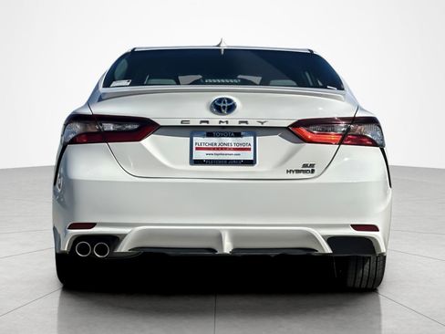 Certified 2021 Toyota Camry SE image 4