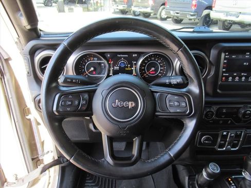 Used 2020 Jeep Gladiator Sport w/ Quick Order Package 24S image 17